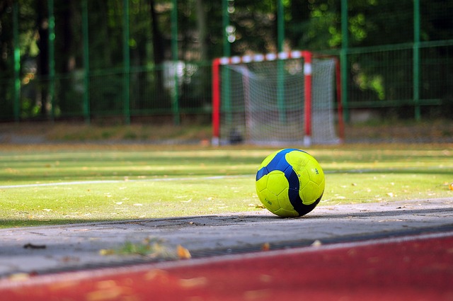 在绿茵场上